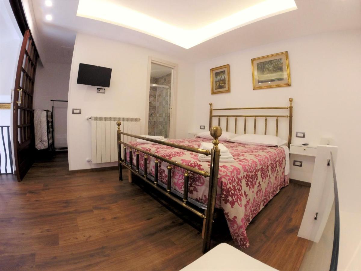 Отель Casa Cesira Неаполь Экстерьер фото